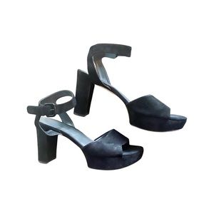 Stuart Weitzman Black Suede Strappy Platform Sandal. Size 10